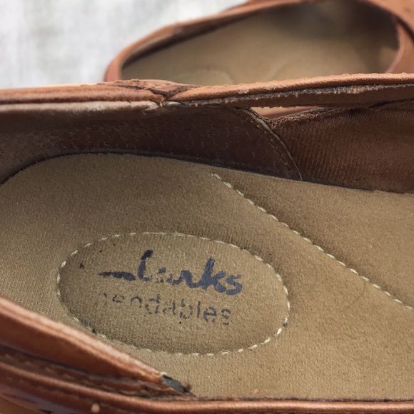 Clark’s bendable sandals - Picture 8 of 8